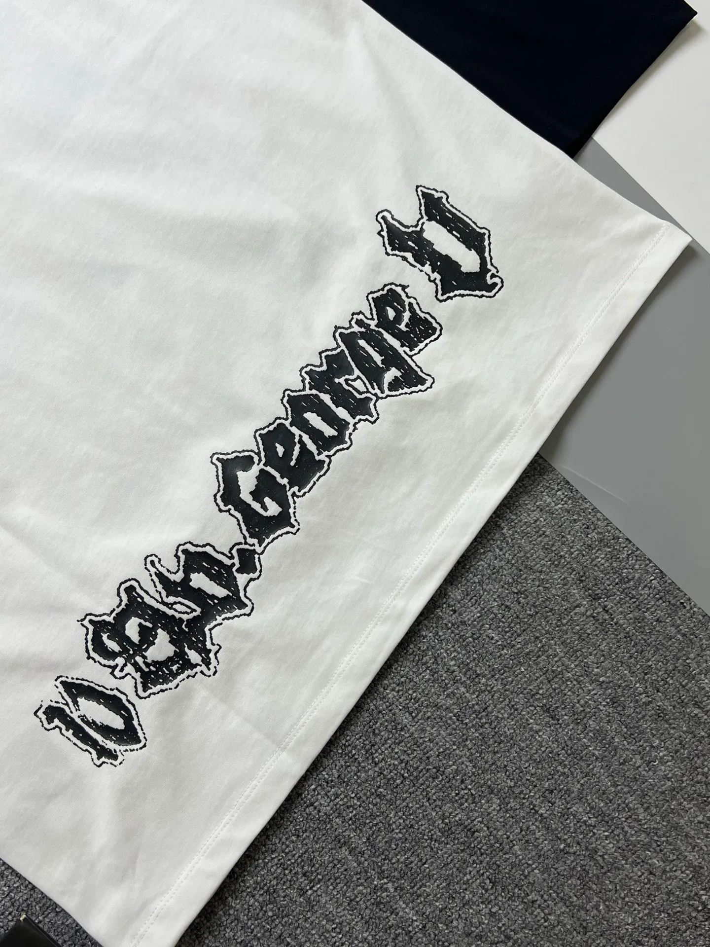 🔥🔥🔥 BALENCIAGA LOGO ， Retro Same Style T Versatile : Black White